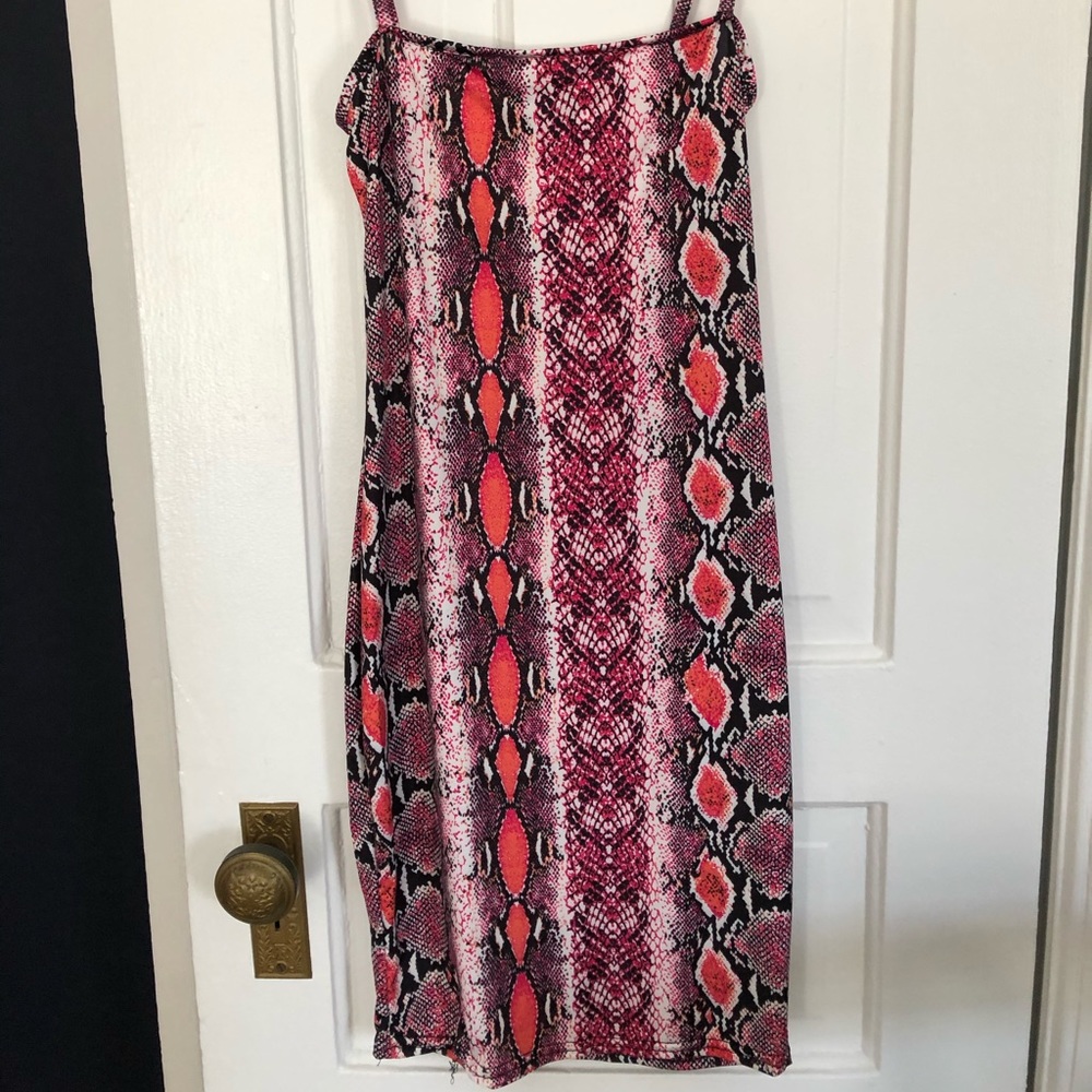 Snakeskin bodycon dress